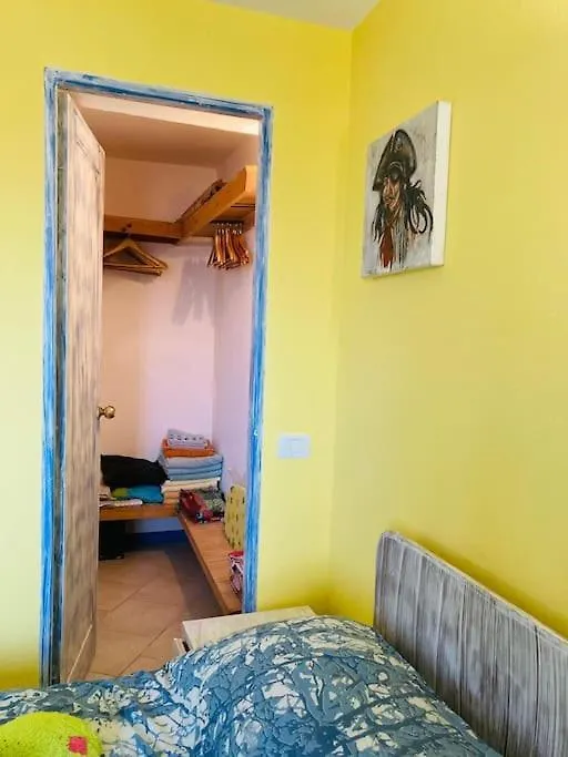 Casa Laranja Santa Maria Apartment 0*,  Cape Verde