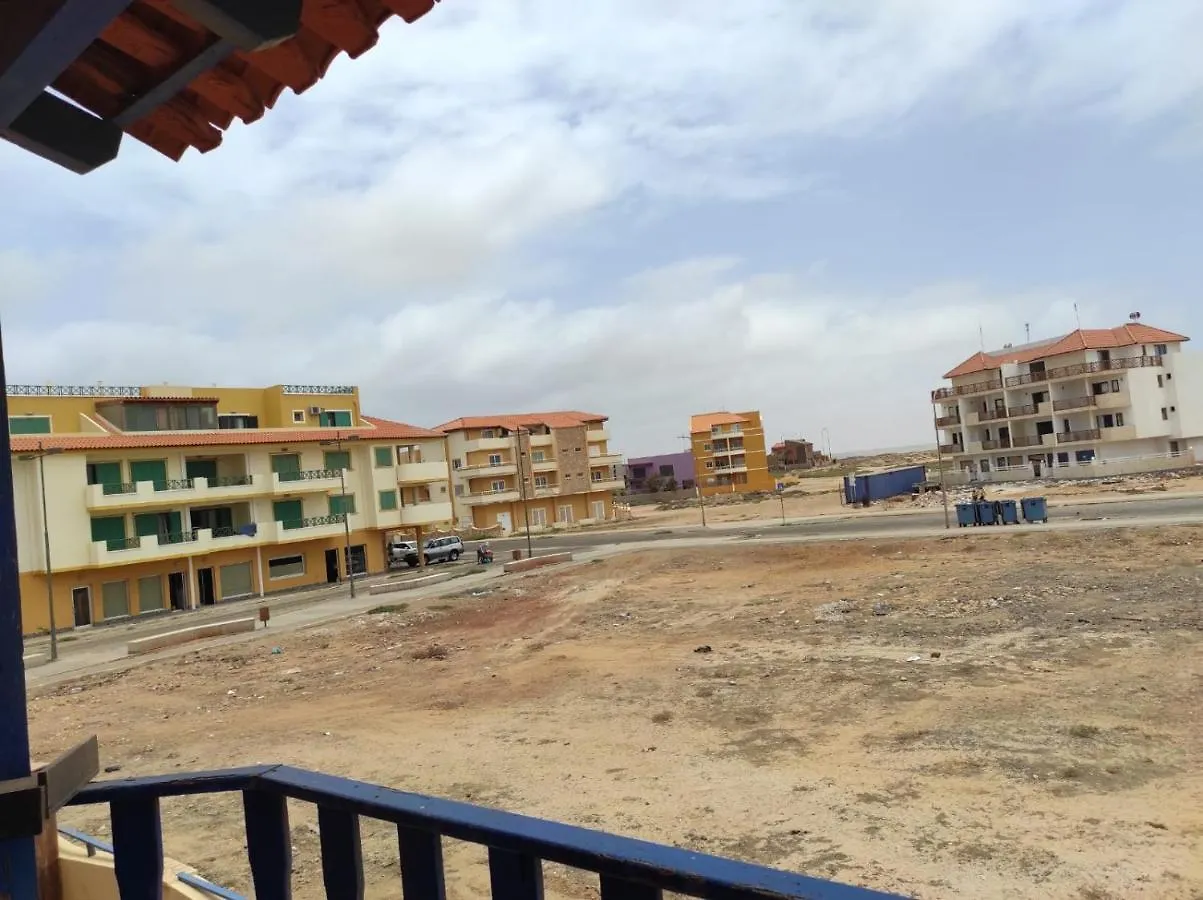 Casa Laranja Santa Maria Apartment 0*,  Cape Verde