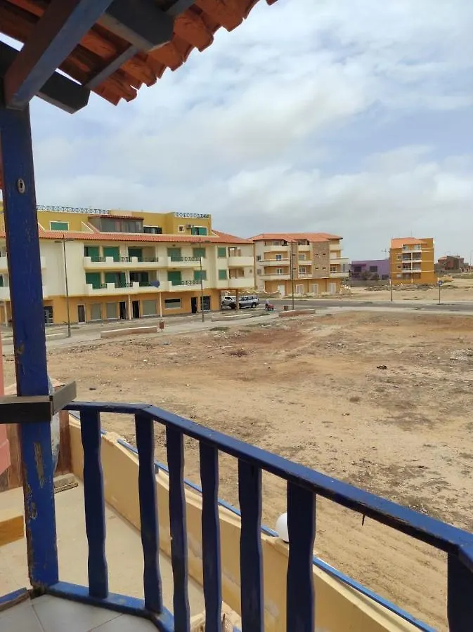 Casa Laranja Santa Maria Apartment 0*,  Cape Verde